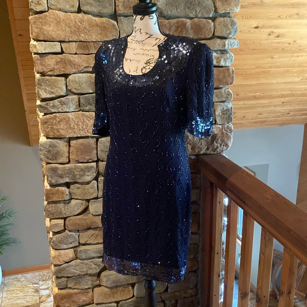 Women’s cocktail Navy blue sequin dress, size medium.
